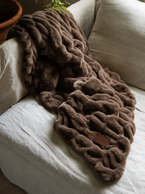 Comfrt | The Dreamer Blanket | Oversized, Cozy, Soft Warm Throw